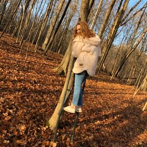 Meet your Posher, Jillian